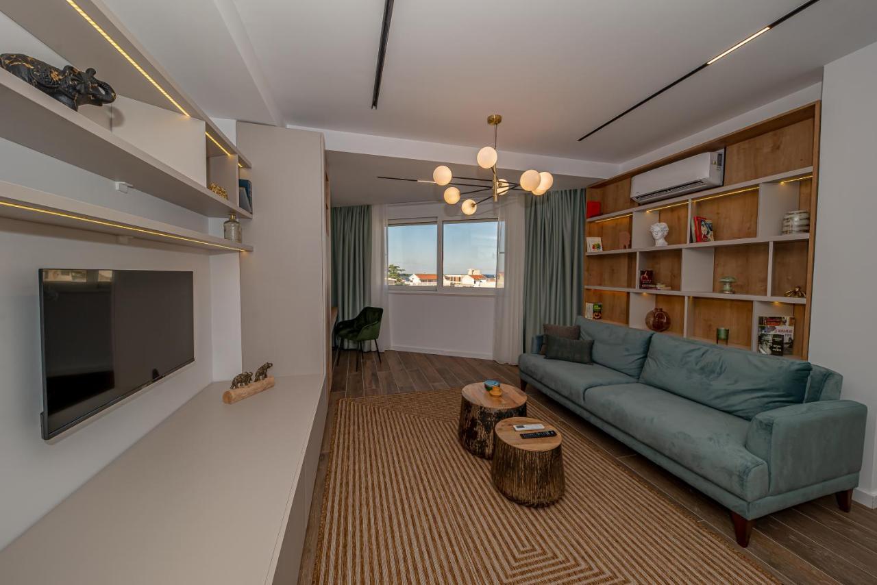 N&N Lux Guest House Bar Kültér fotó